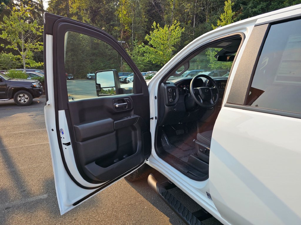 New 2026 Chevrolet Silverado 2500 Custom w/ Custom Value Package AWD/4WD image 20