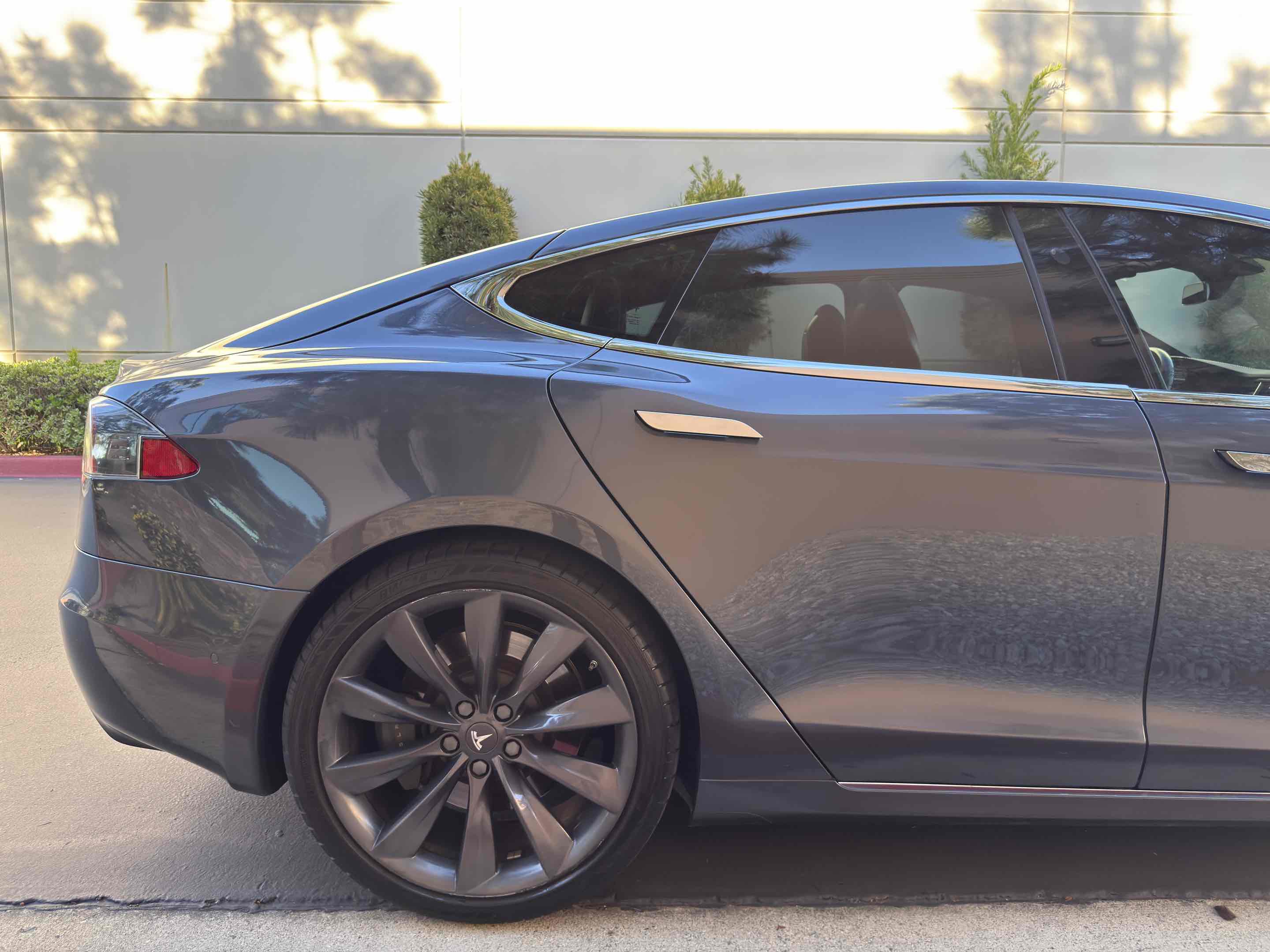 Used 2017 Tesla Model S 75 RWD image 68