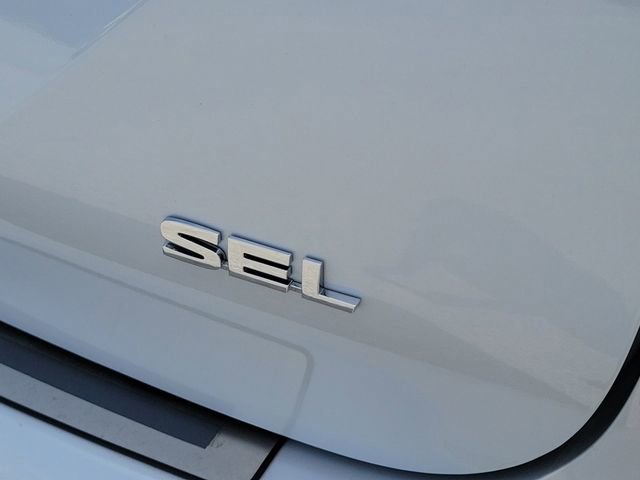 Used 2023 Mitsubishi Outlander SEL 40th Anniversary AWD/4WD image 9