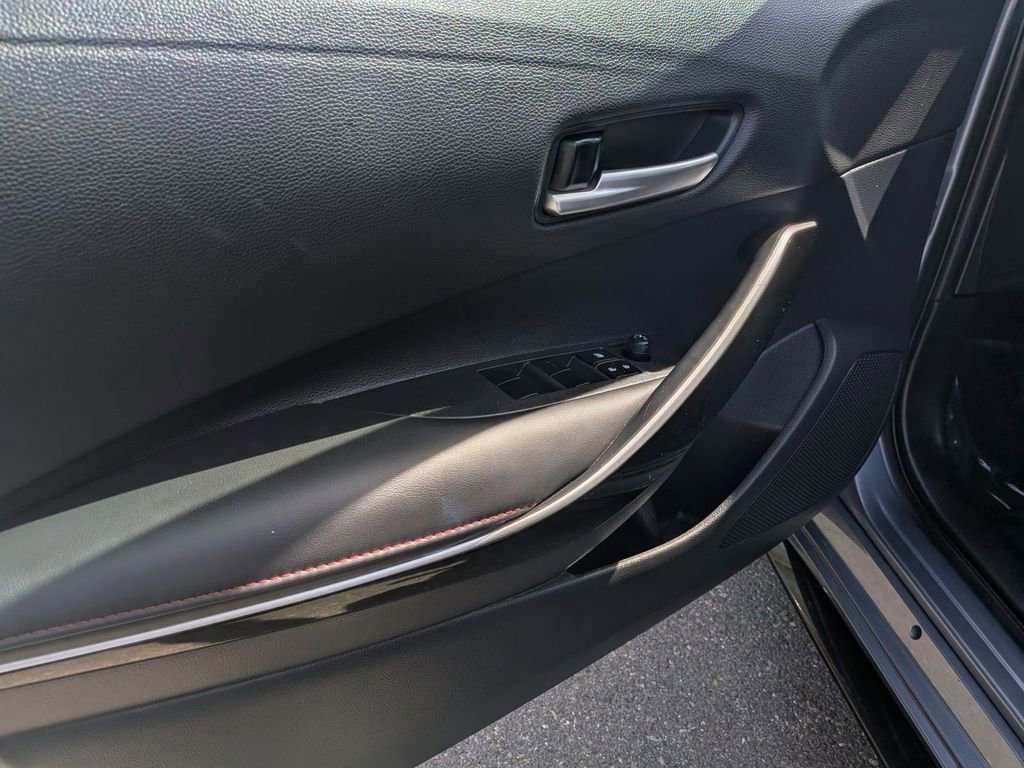 Used 2025 Toyota Corolla XSE image 13