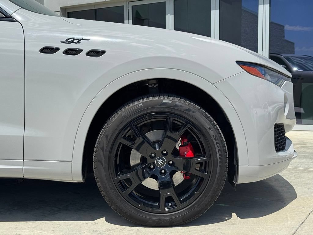 Certified 2023 Maserati Levante GT AWD/4WD image 10