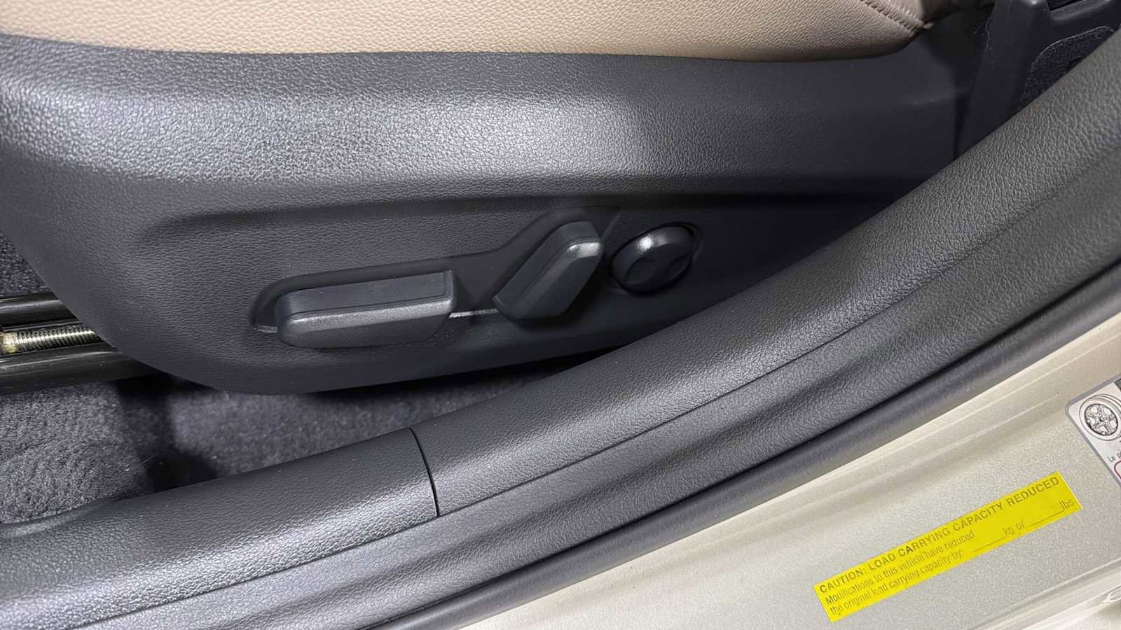 Used 2018 Hyundai Elantra Limited w/ Limited Ultimate Package 02 image 14