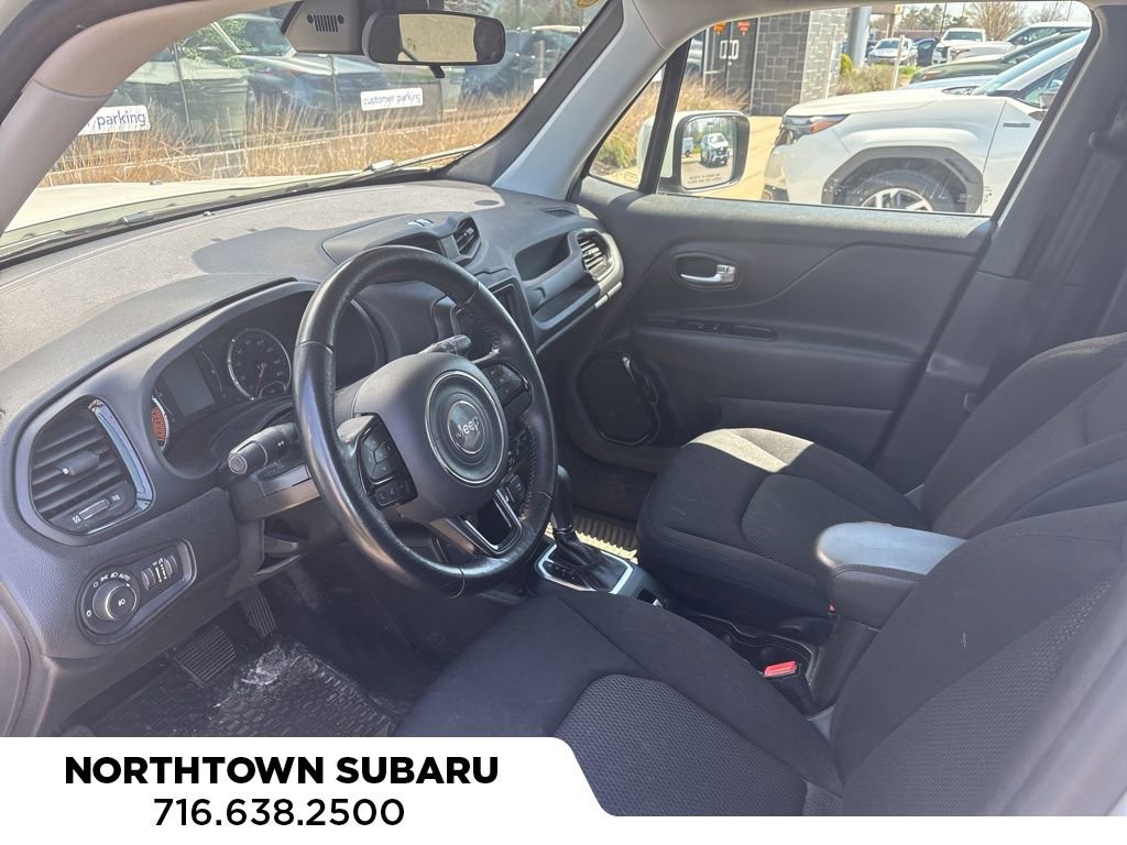 Used 2020 Jeep Renegade Altitude AWD/4WD image 7