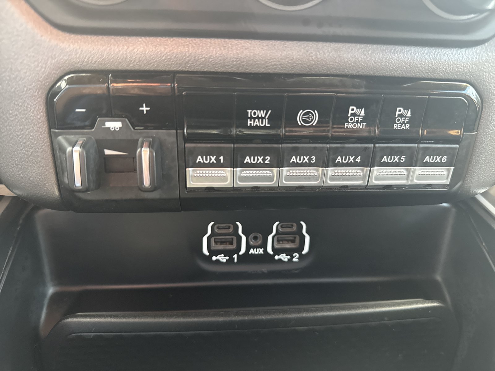 Used 2021 RAM 3500 Lone Star w/ Level 1 Equipment Group AWD/4WD image 24