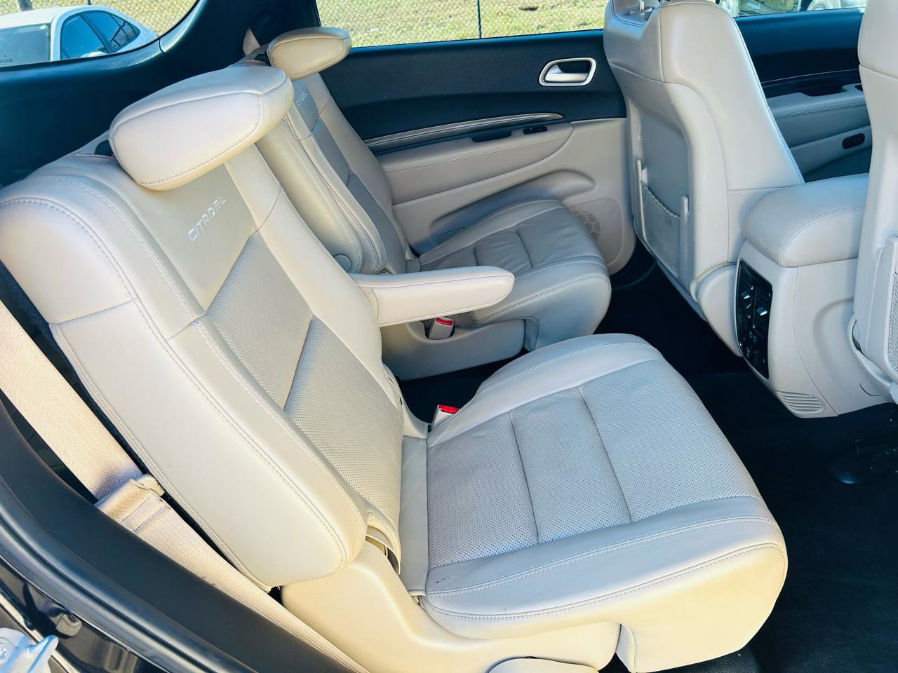 Used 2018 Dodge Durango Citadel w/ Technology Group AWD/4WD image 32