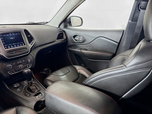 Used 2019 Jeep Cherokee Trailhawk image 21