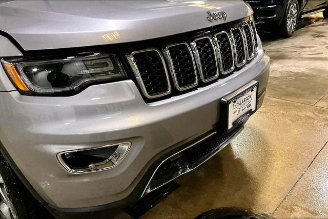 Used 2019 Jeep Grand Cherokee Limited w/ Luxury Group II image 10