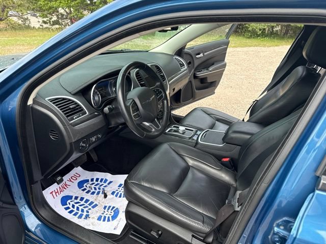 Used 2021 Chrysler 300 Touring L AWD/4WD image 14