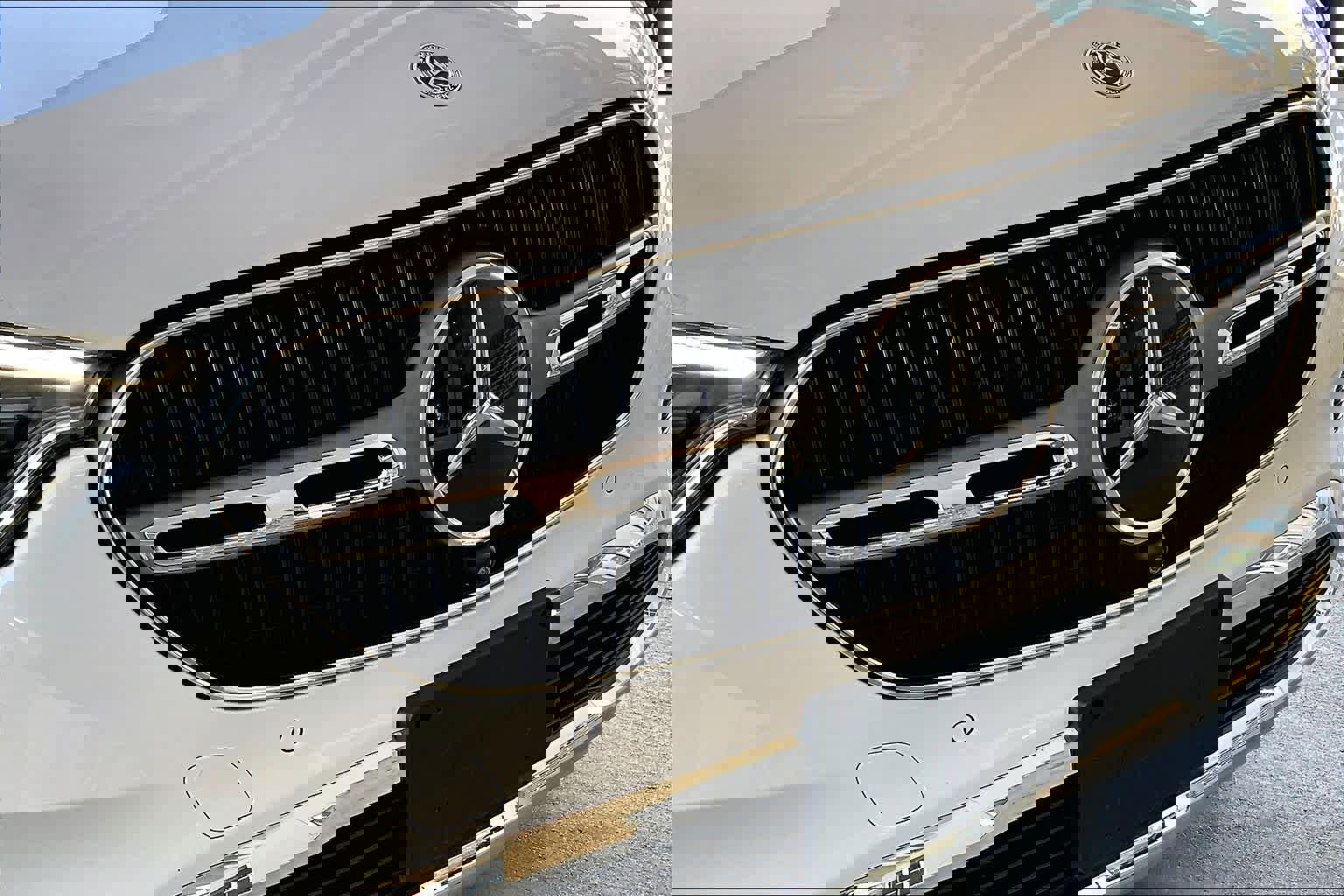 Used 2025 Mercedes-Benz GLC 300 4MATIC image 30