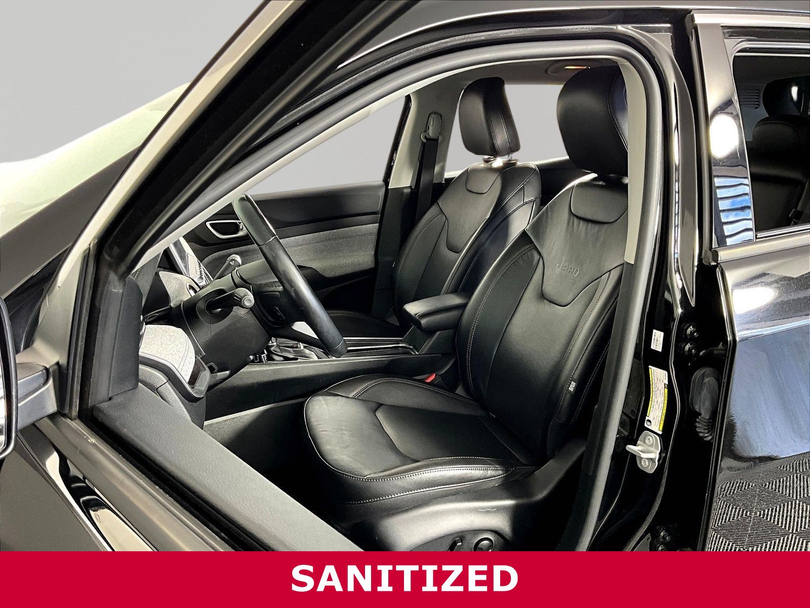 Used 2022 Jeep Compass Latitude AWD/4WD image 21