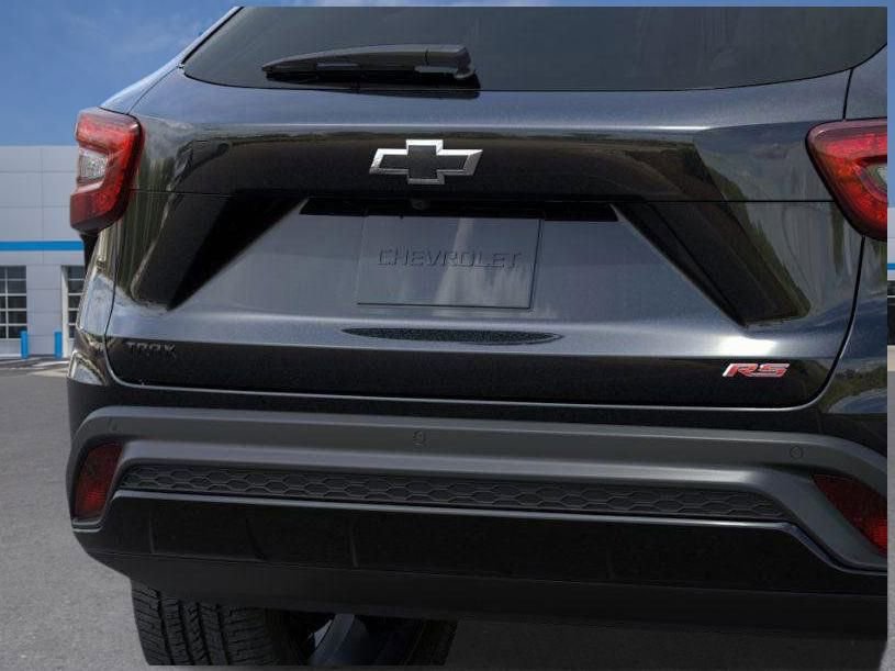 New 2026 Chevrolet Trax RS w/ Sunroof Package FWD image 15