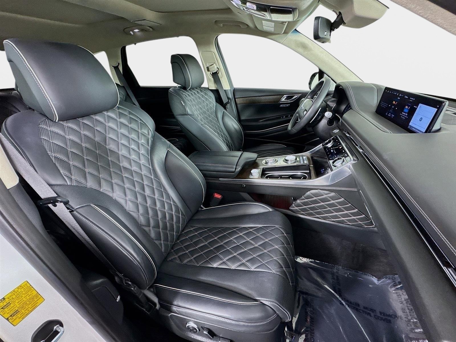 Certified 2024 Genesis GV80 3.5T w/ Prestige Package image 30