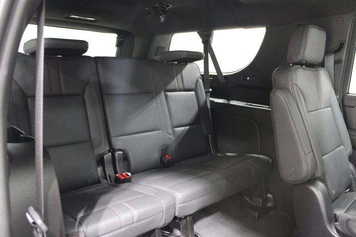 Used 2022 Chevrolet Suburban RST w/ Luxury Package AWD/4WD image 31