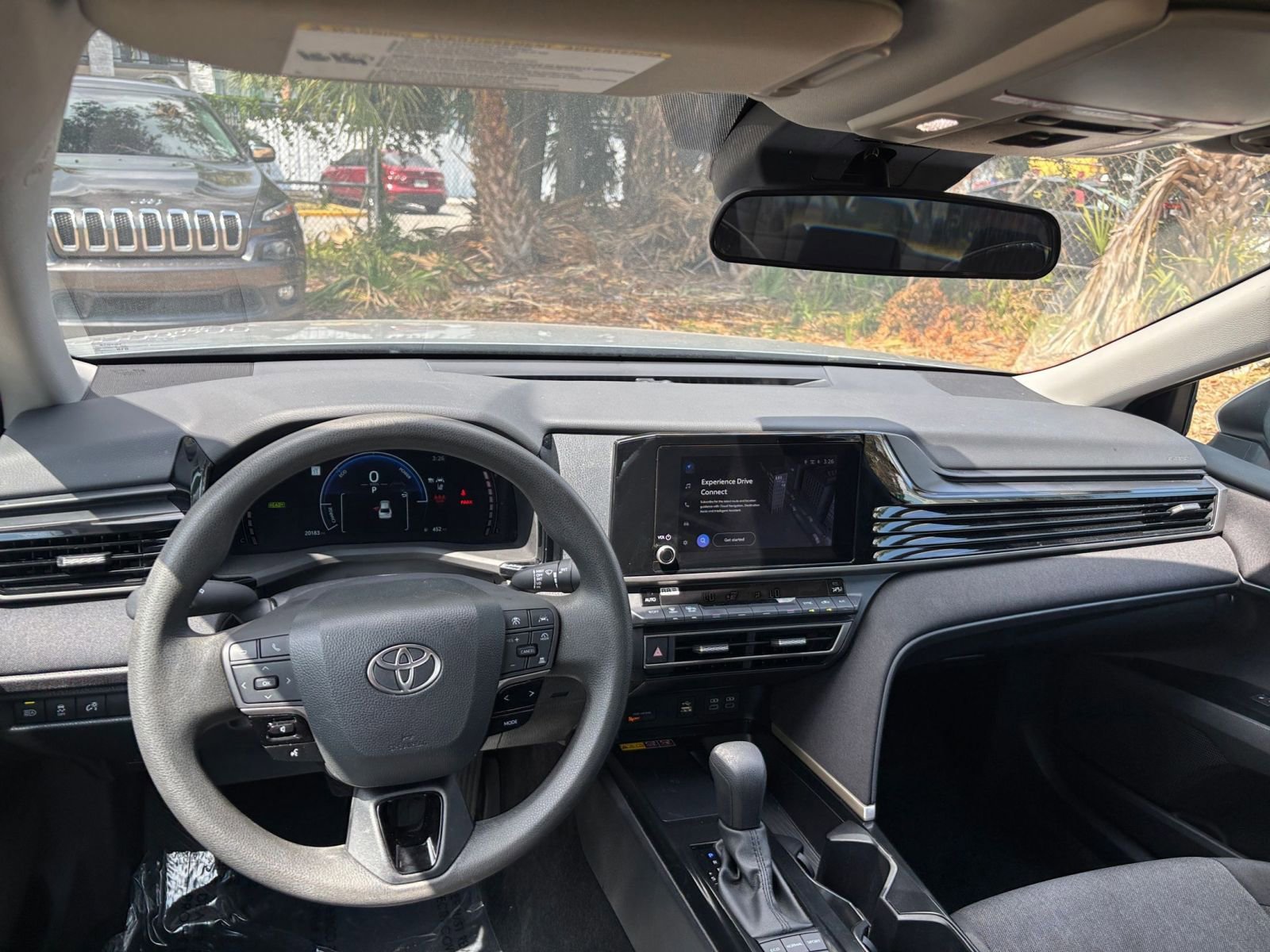 Used 2025 Toyota Camry LE FWD image 34