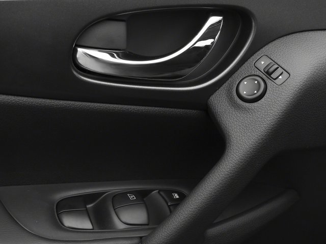 Used 2016 Nissan Rogue S AWD/4WD image 19