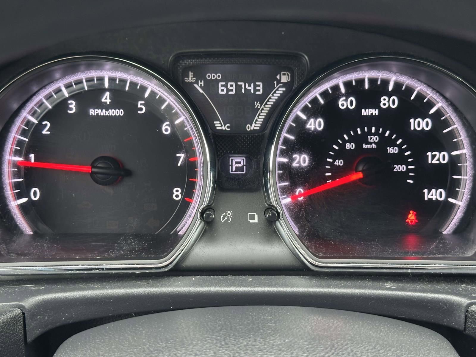 Used 2016 Nissan Versa SV FWD image 19