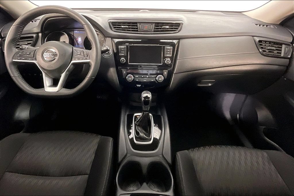 Used 2020 Nissan Rogue SV FWD image 19