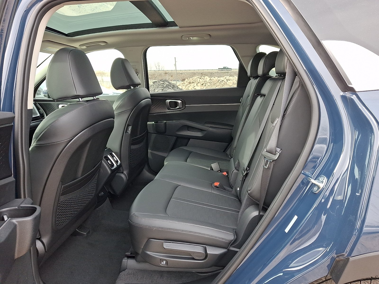 New 2026 Kia Sorento S w/ S Panoramic Sunroof Package AWD/4WD image 6