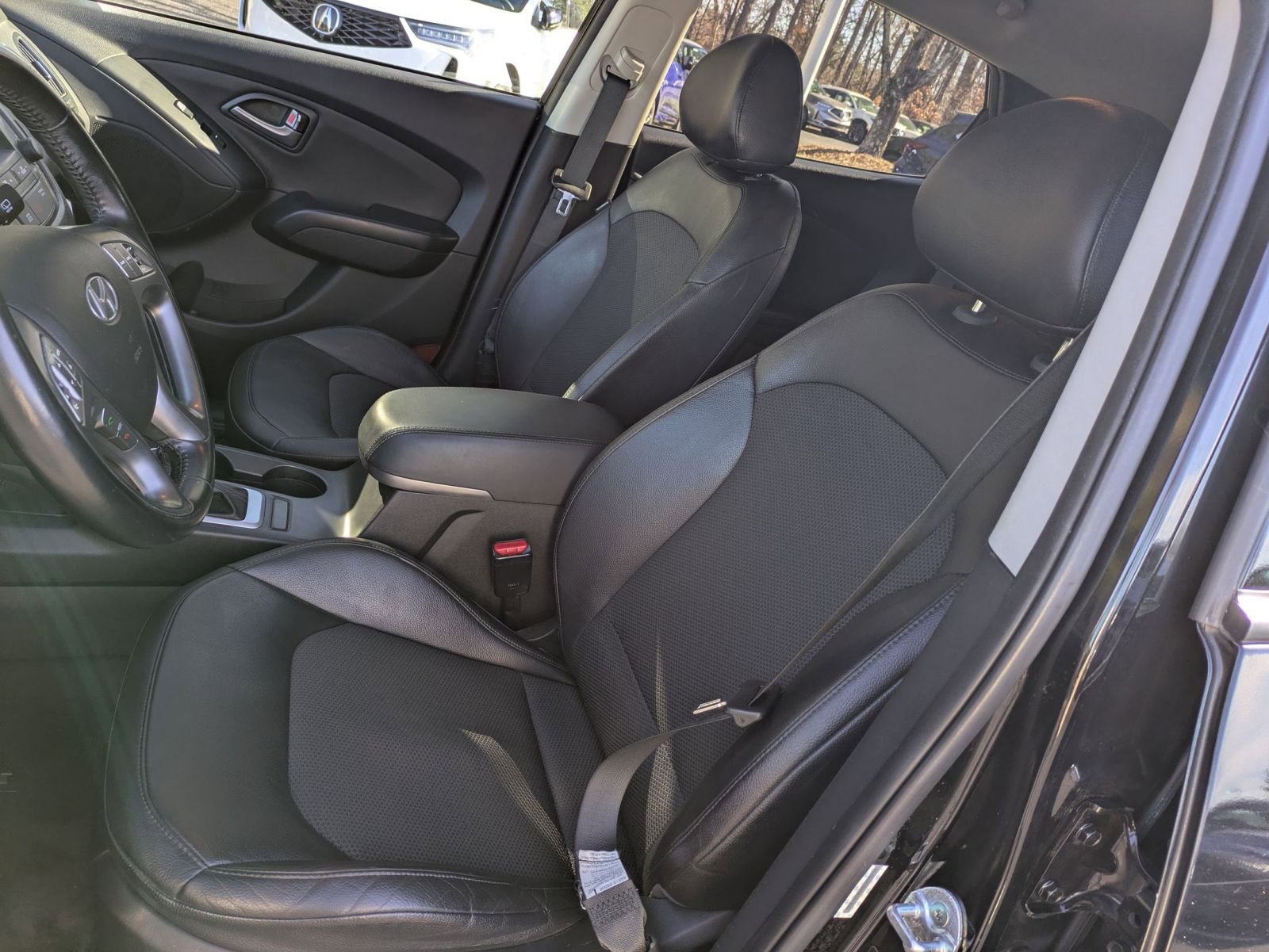 Used 2014 Hyundai Tucson SE image 17