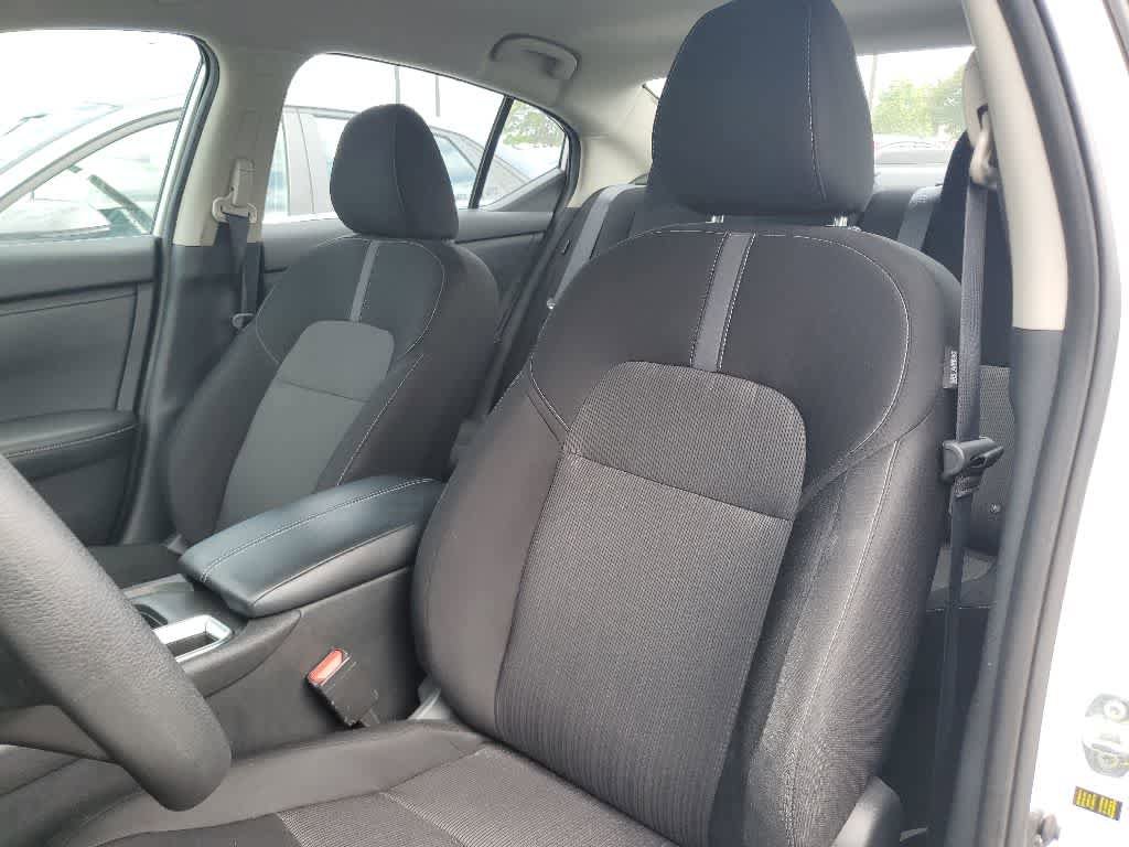 Used 2024 Nissan Sentra SV FWD image 3