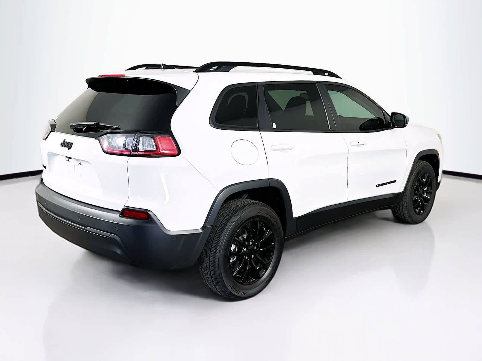 Used 2023 Jeep Cherokee Altitude Lux AWD/4WD image 25