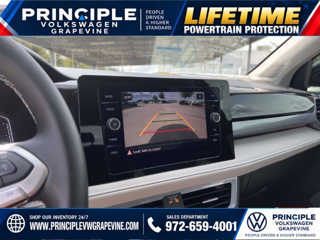 Used 2025 Volkswagen Taos SEL AWD/4WD image 20
