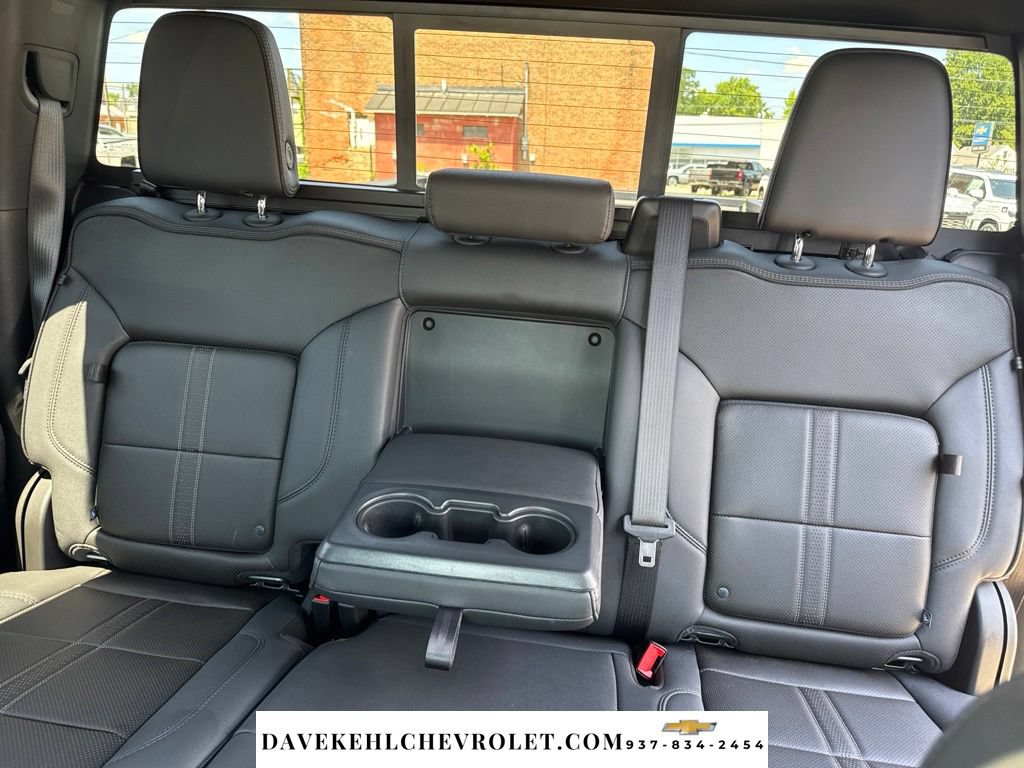 Used 2025 Chevrolet Silverado 3500 High Country w/ High Country Premium Package AWD/4WD image 23