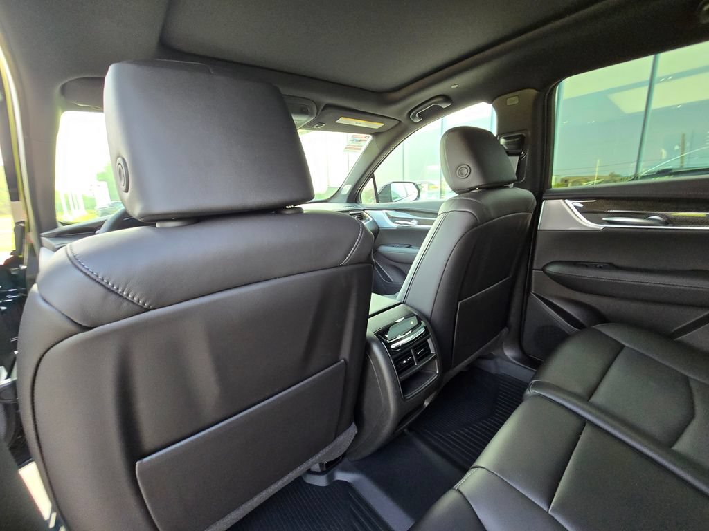 New 2026 Cadillac XT5 Sportv w/ LPO, Onyx Lite Package AWD/4WD image 22