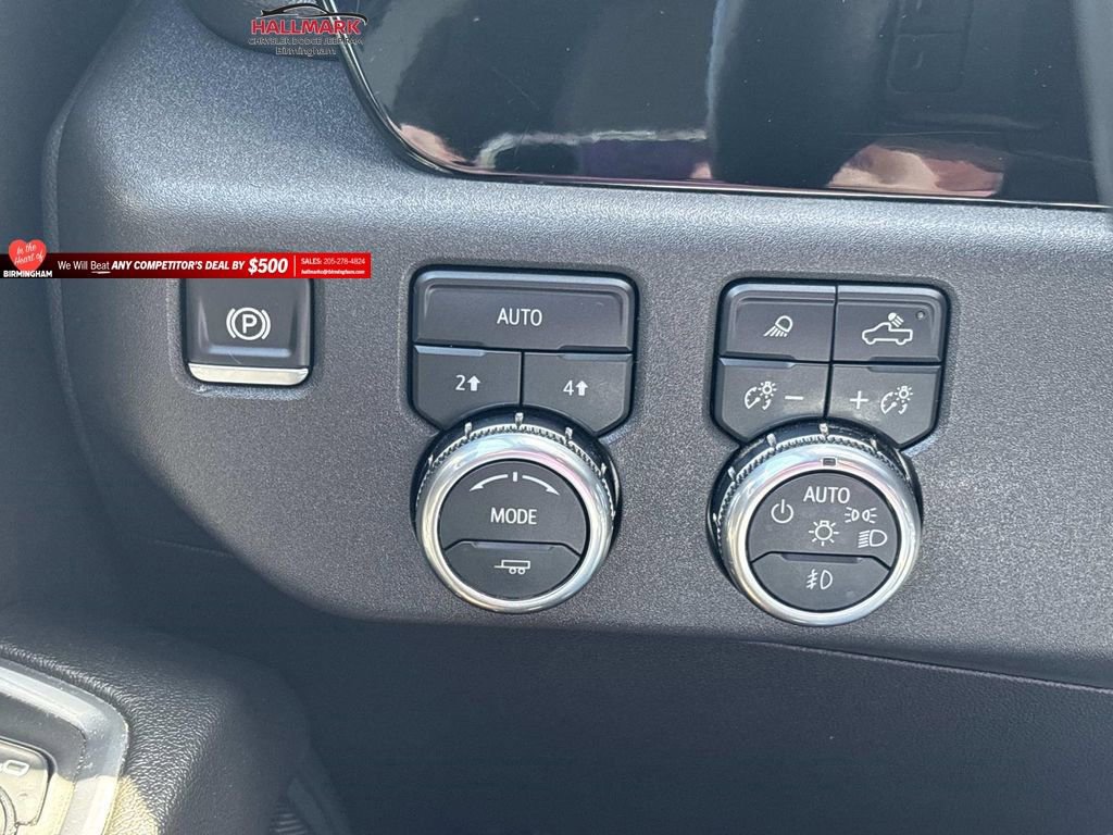 Used 2024 GMC Sierra 1500 SLT w/ SLT Premium Package AWD/4WD image 25