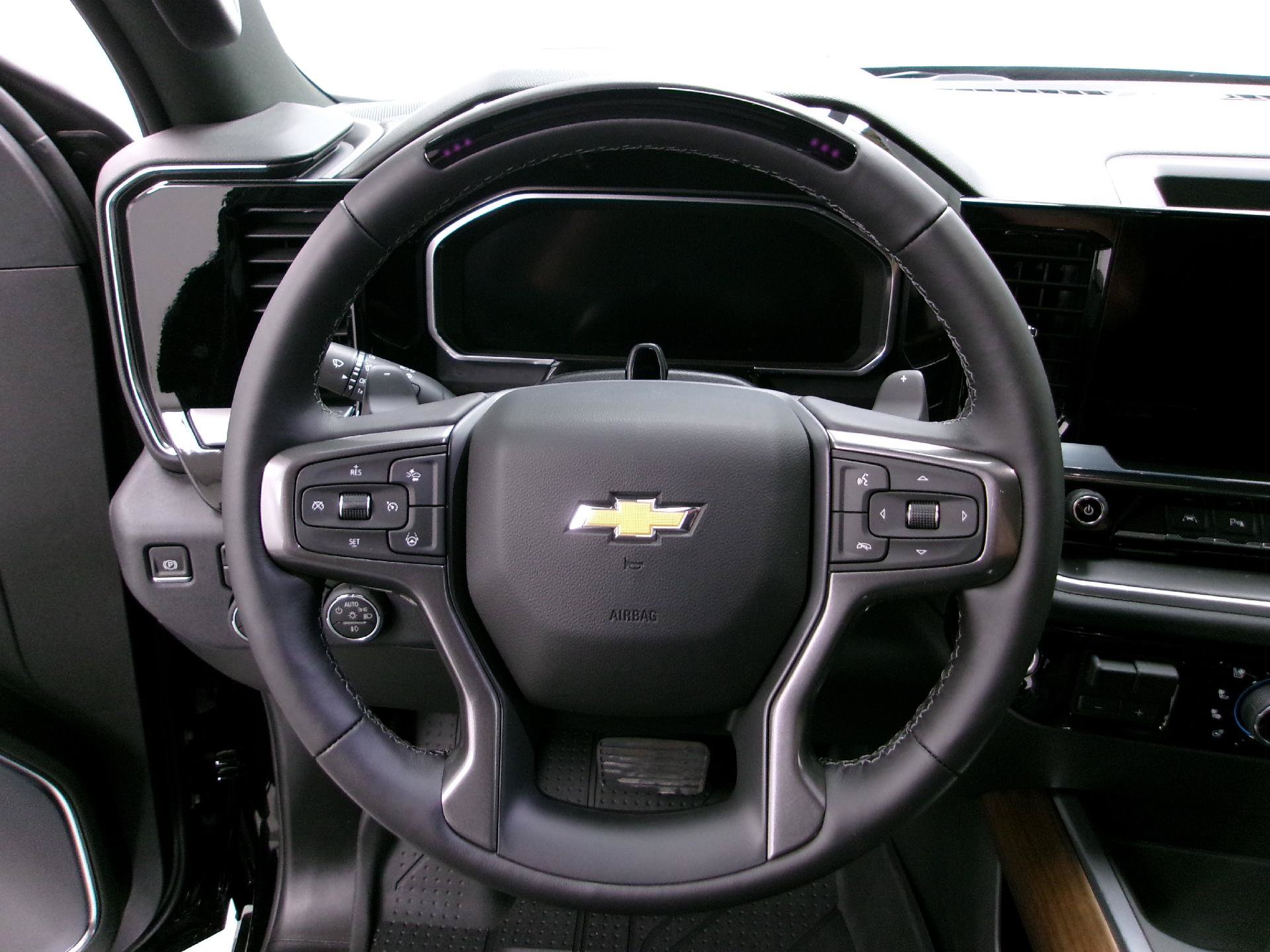 New 2026 Chevrolet Silverado 1500 High Country w/ Technology Package AWD/4WD image 7