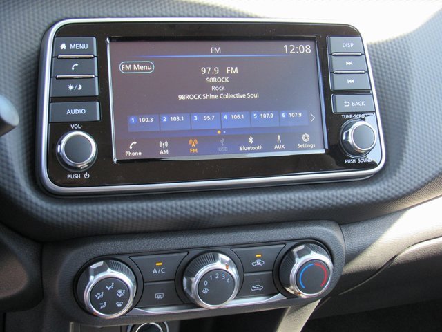 New 2025 Nissan Kicks Play S w/ Interior Electronics Package image 13