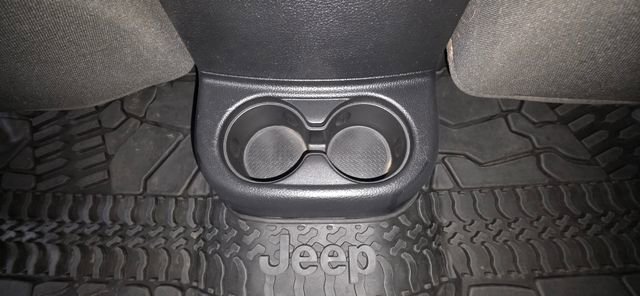 Used 2016 Jeep Wrangler Unlimited Willys image 25