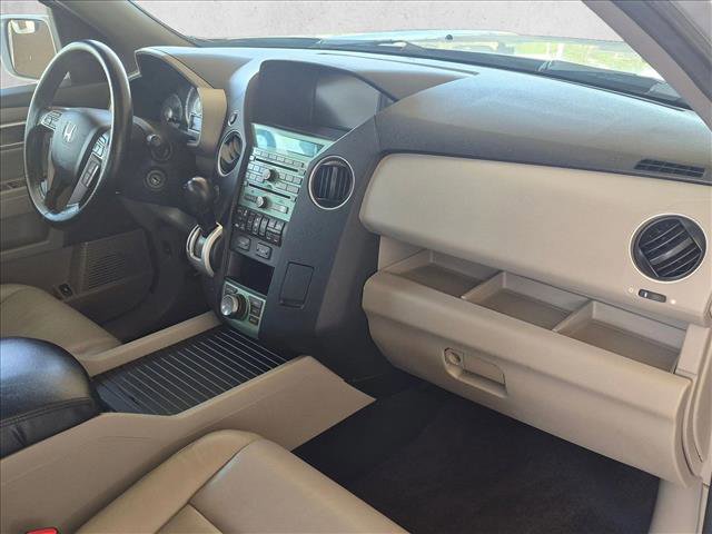 Used 2010 Honda Pilot Touring image 22