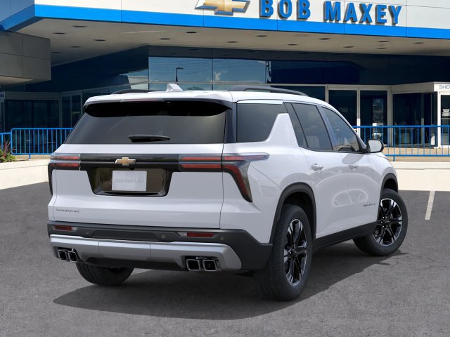 New 2027 Chevrolet Traverse LT w/ Sun and Wheel Package FWD image 4