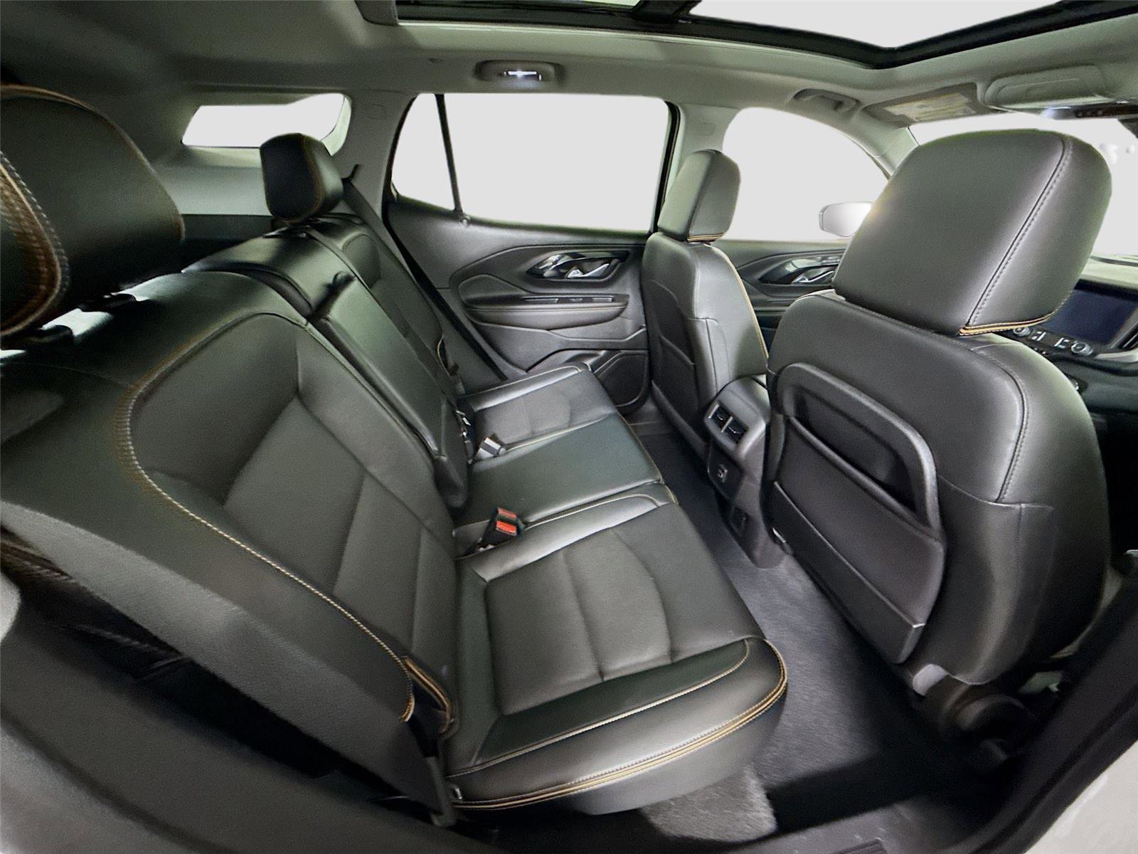 Used 2023 GMC Terrain AT4 w/ Tech Package AWD/4WD image 19