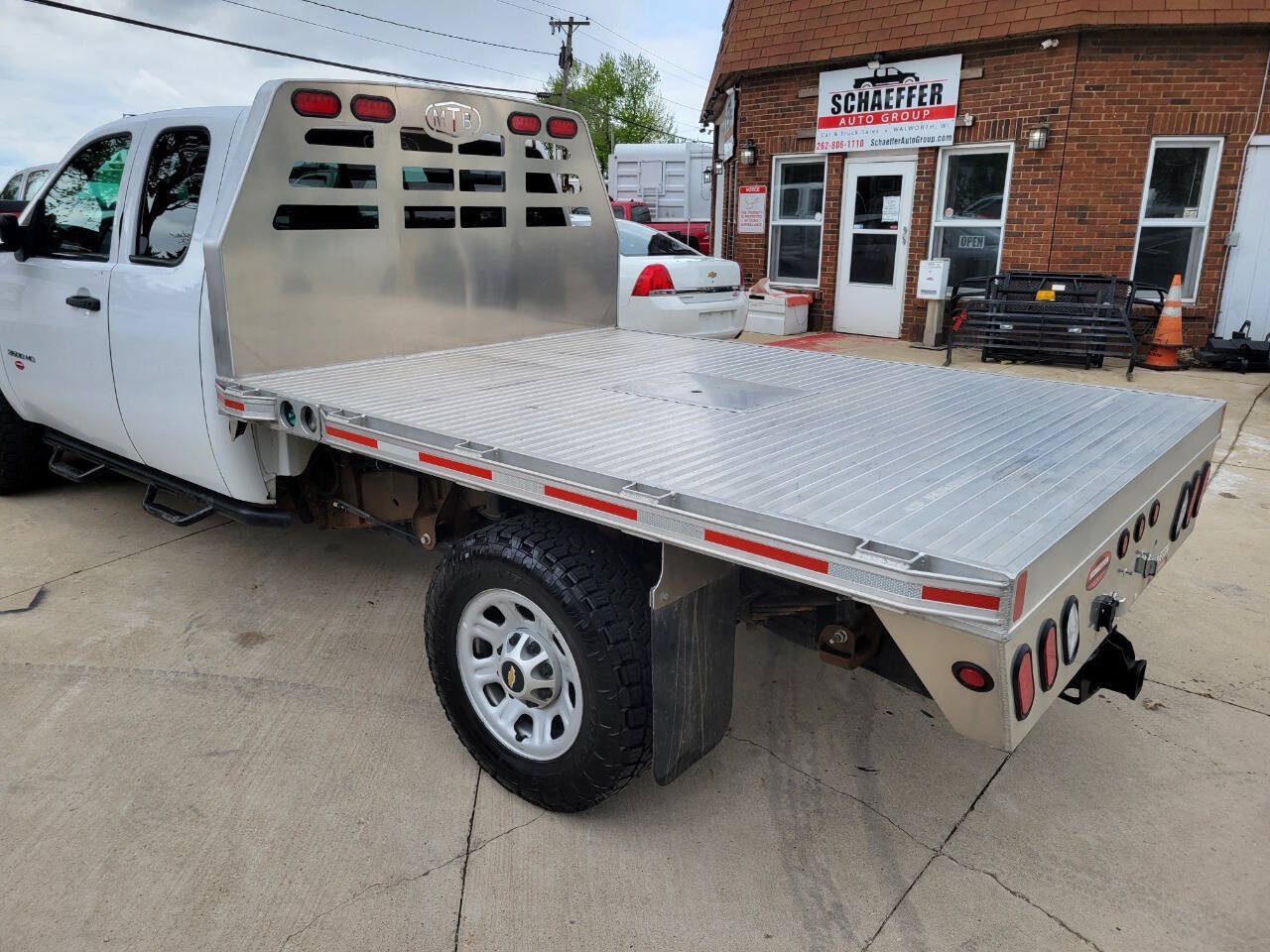 Used 2013 Chevrolet Silverado 3500 W/T AWD/4WD image 6