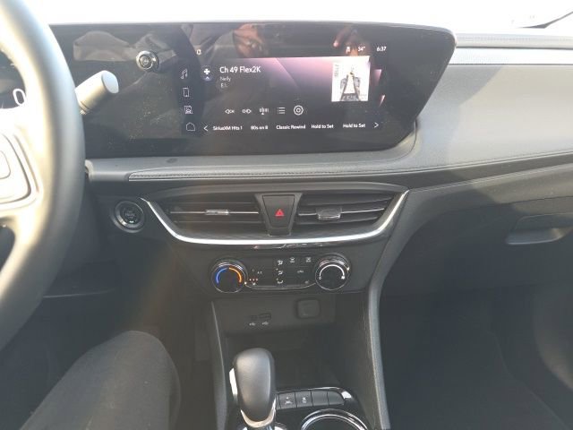 Used 2024 Buick Encore GX Preferred w/ Comfort Package image 21