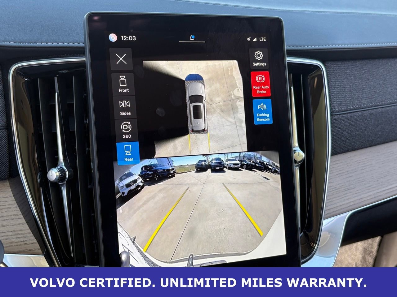 Certified 2025 Volvo XC90 B6 Plus image 24