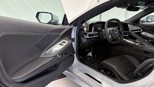 Used 2026 Chevrolet Corvette Stingray Coupe w/ 1LT RWD image 23