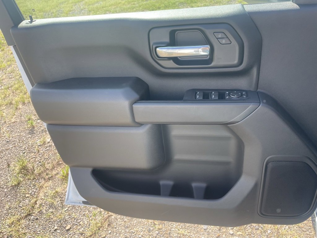 New 2025 GMC Sierra 2500 Pro w/ Convenience Package image 19