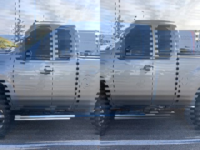 Used 2013 GMC Sierra 1500 SLE w/ Power Tech Package image 4