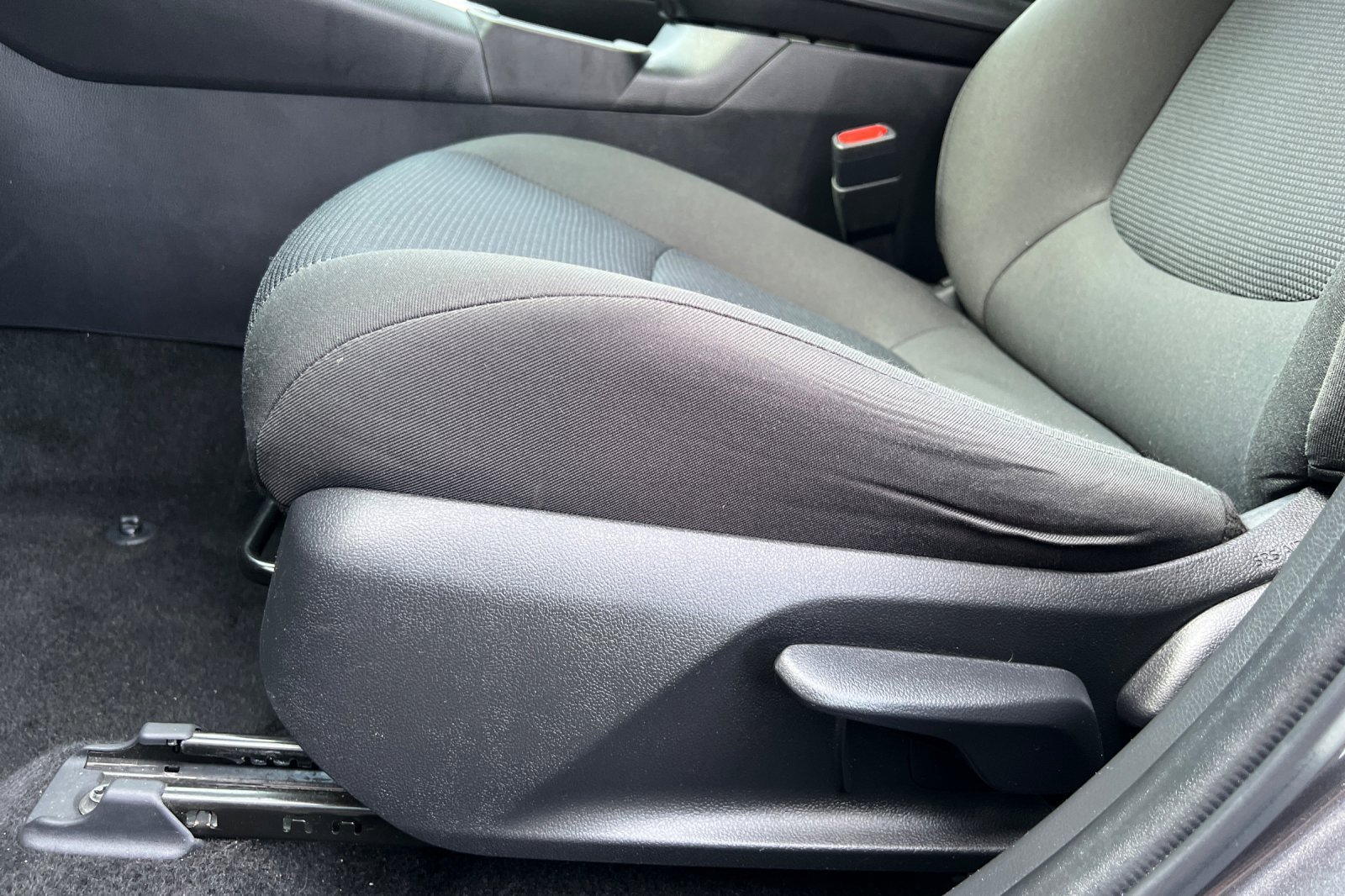 Used 2024 Toyota RAV4 LE image 15