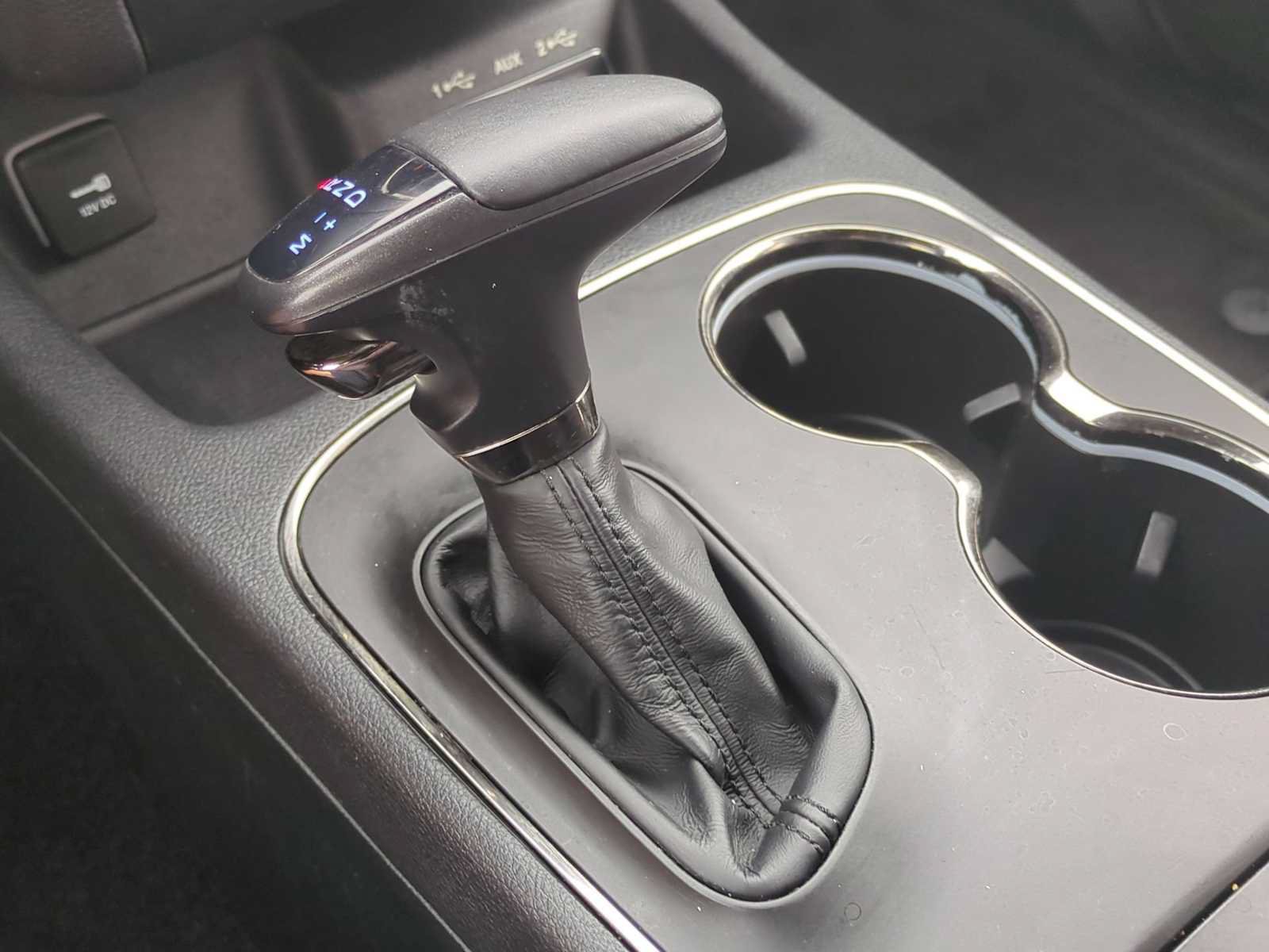 Used 2018 Dodge Durango R/T w/ Blacktop Package AWD/4WD image 16