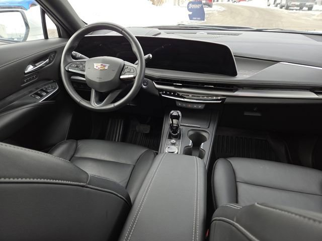 Used 2024 Cadillac XT4 Premium Luxury w/ Technology Package image 32