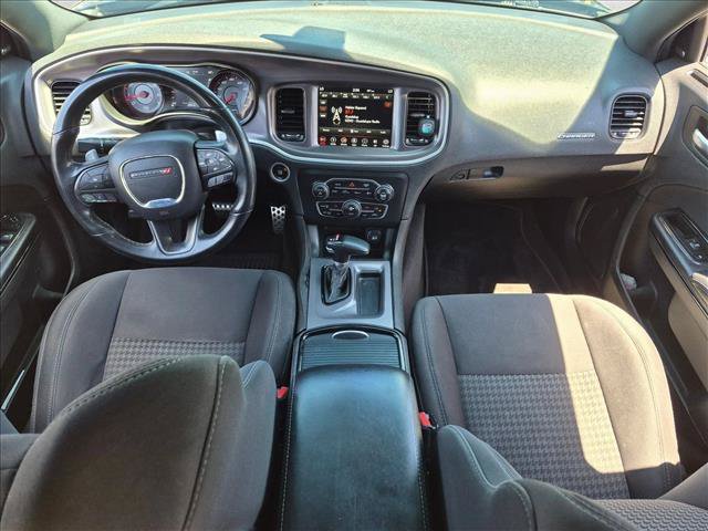 Used 2019 Dodge Charger R/T w/ Blacktop Package RWD image 16
