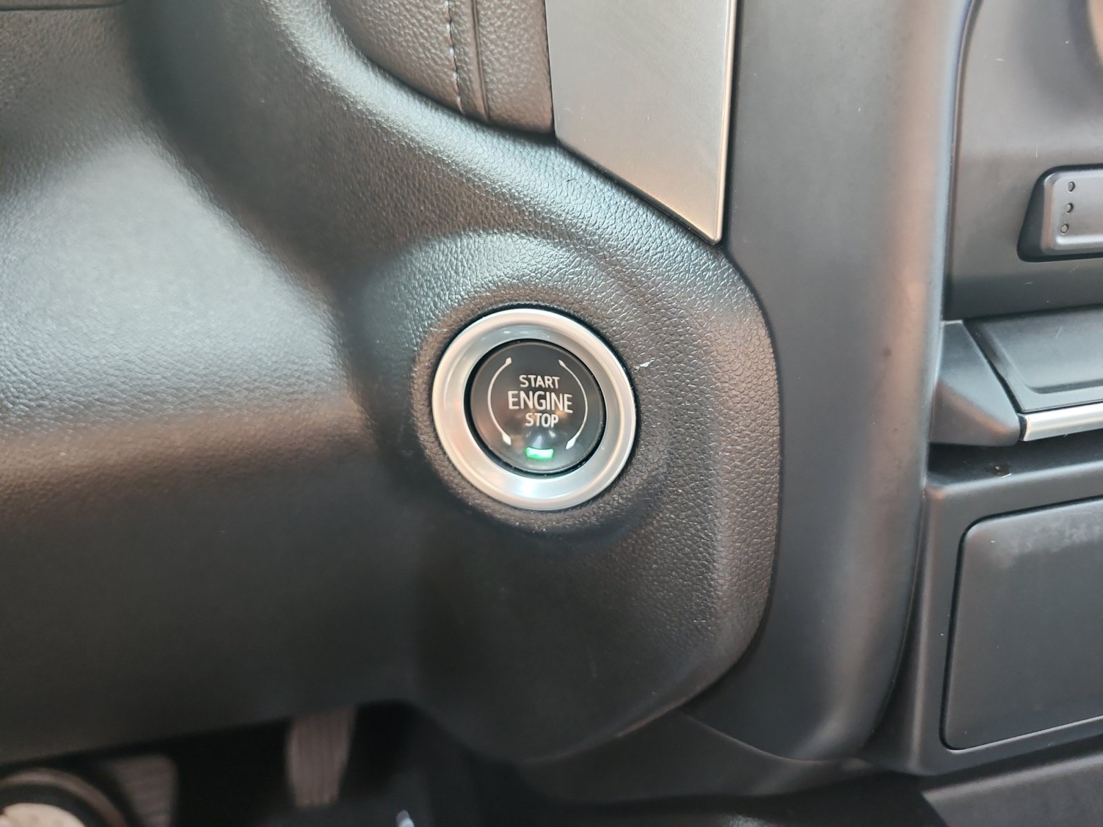 Used 2022 Chevrolet Silverado 1500 RST AWD/4WD image 21
