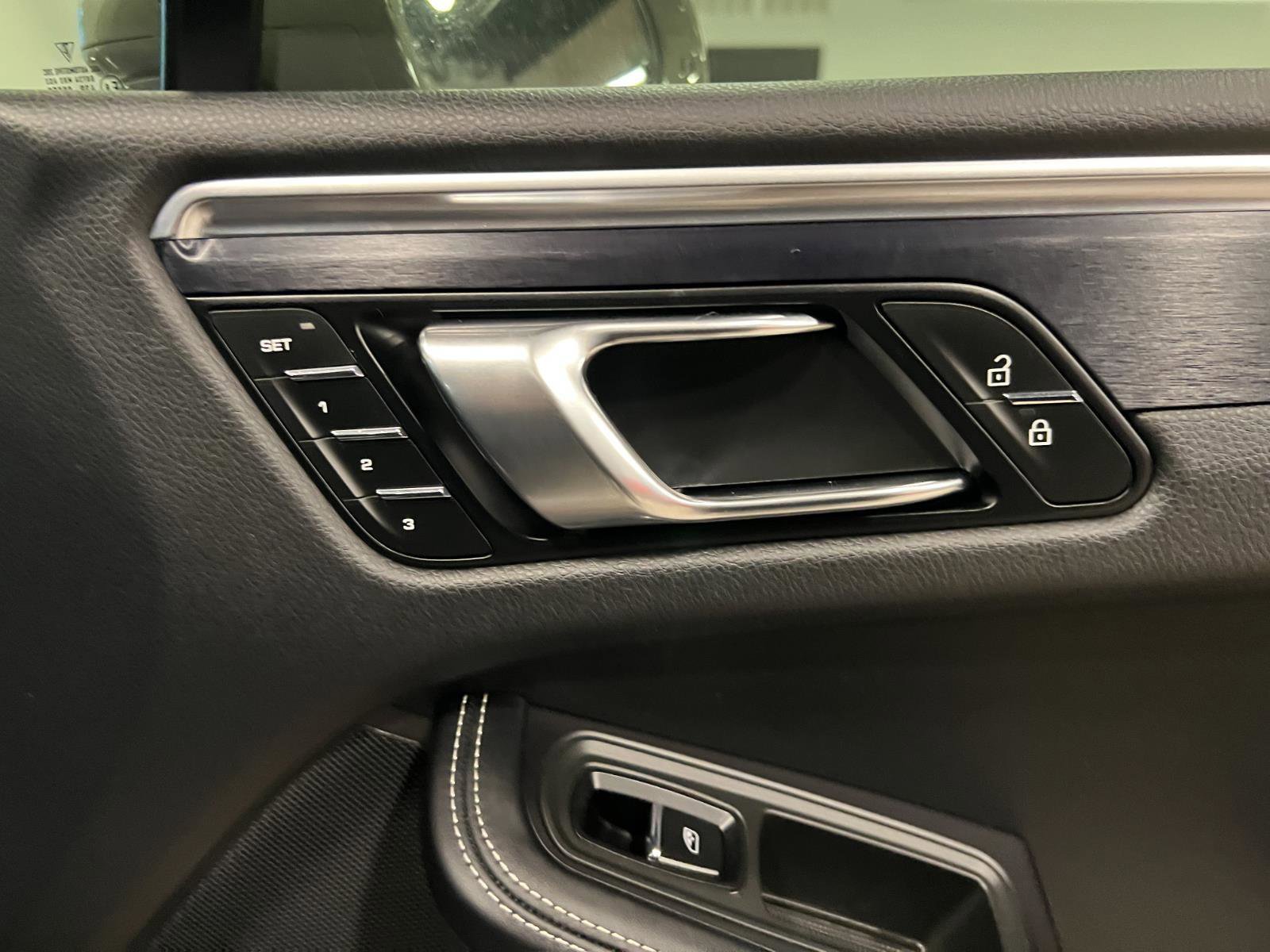 Used 2023 Porsche Macan GTS AWD/4WD image 40