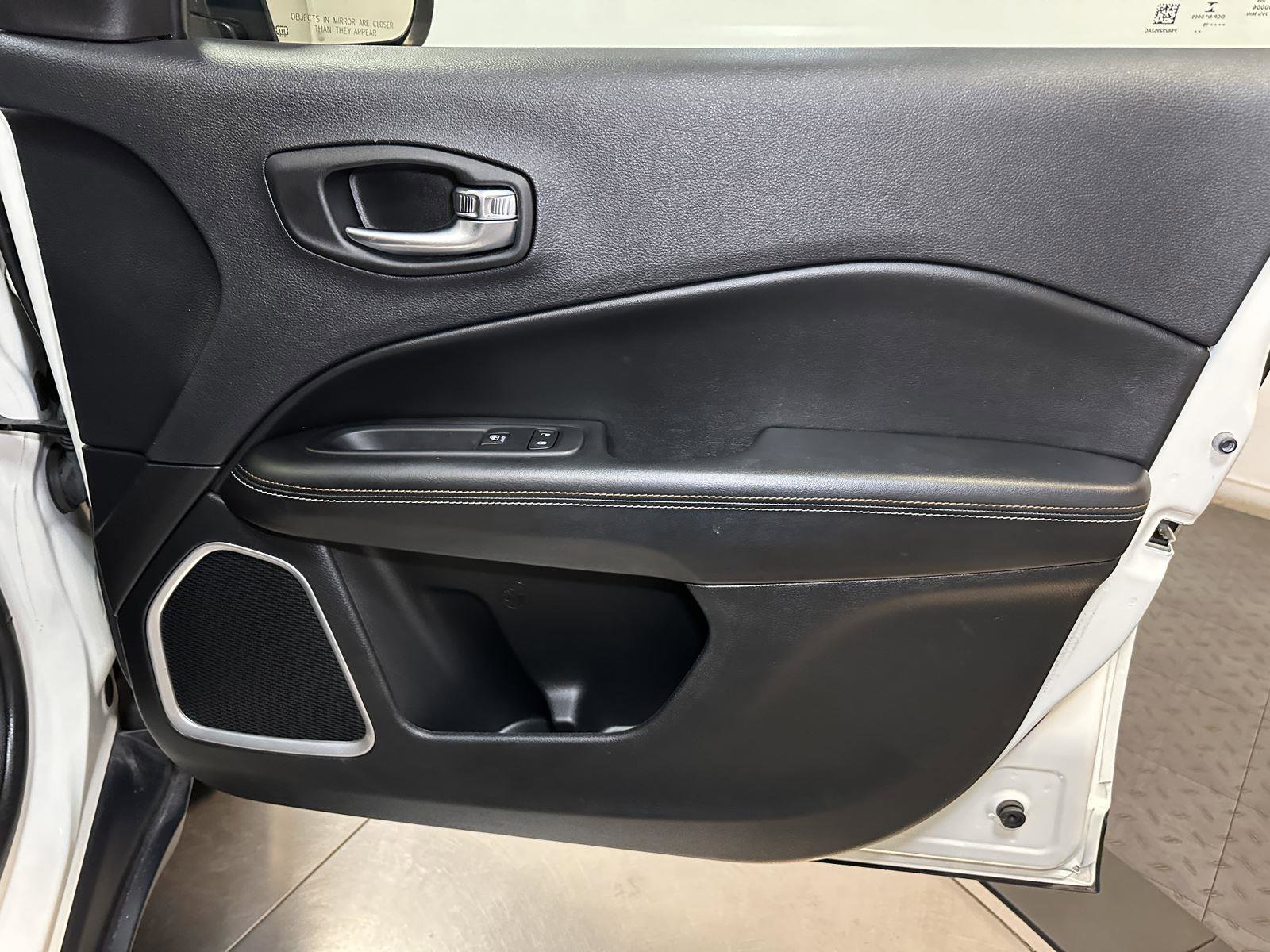 Used 2019 Jeep Compass Latitude w/ Popular Equipment Group image 37