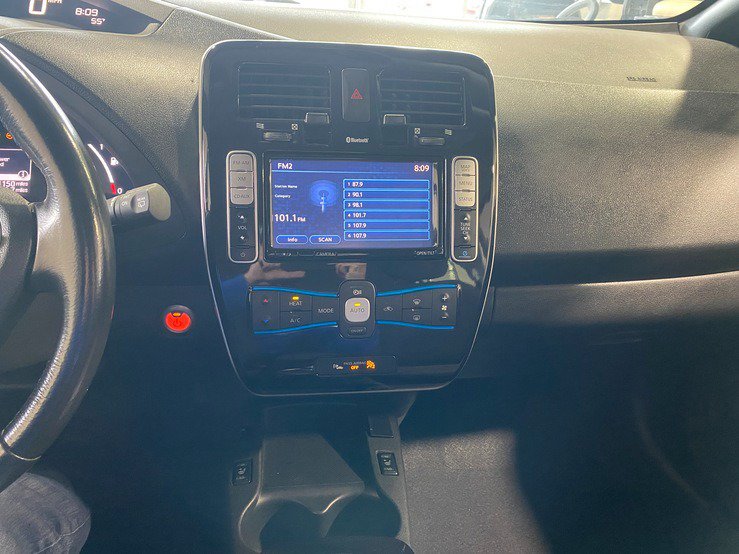 Used 2013 Nissan Leaf SV w/ LED & Quick Charge Pkg FWD image 26