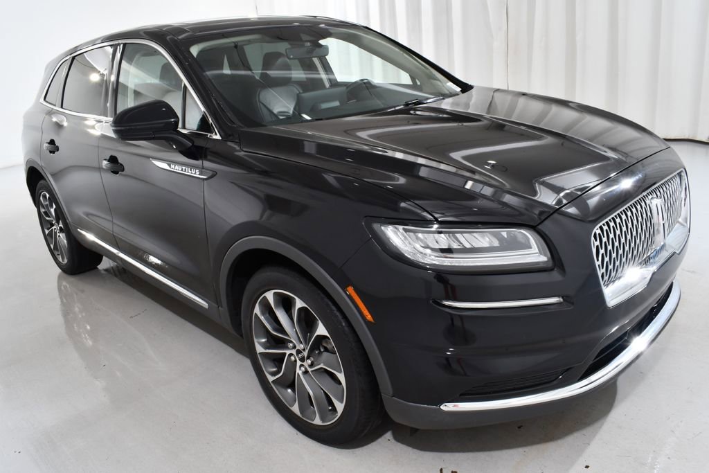 Used 2022 Lincoln Nautilus Reserve image 5